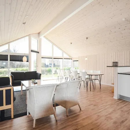 Gorgeous Home In Ebeltoft With Sauna Tatil Evi