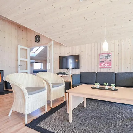 Gorgeous Home In Ebeltoft With Sauna * Ebeltoft